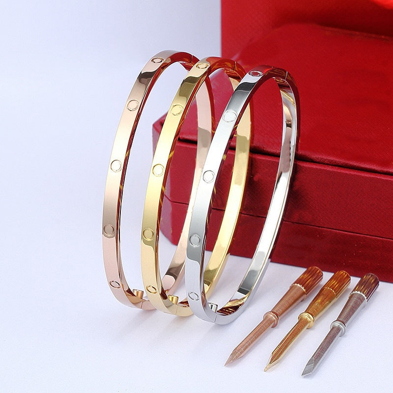 Simple Style Inlaid Zirconia Bangle