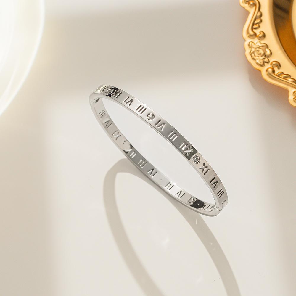 Non-fading Titanium Steel Roman Numerals Bangles