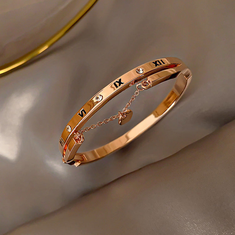 Korean simple Roman digital Bracelet personality versatile girlfriends Bracelet temperament high-level sense hand accessories