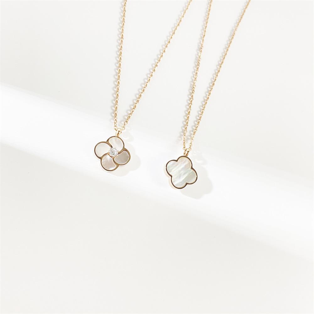 Non-fading rose gold collarbone chain double-sided four-leaf clover necklace women