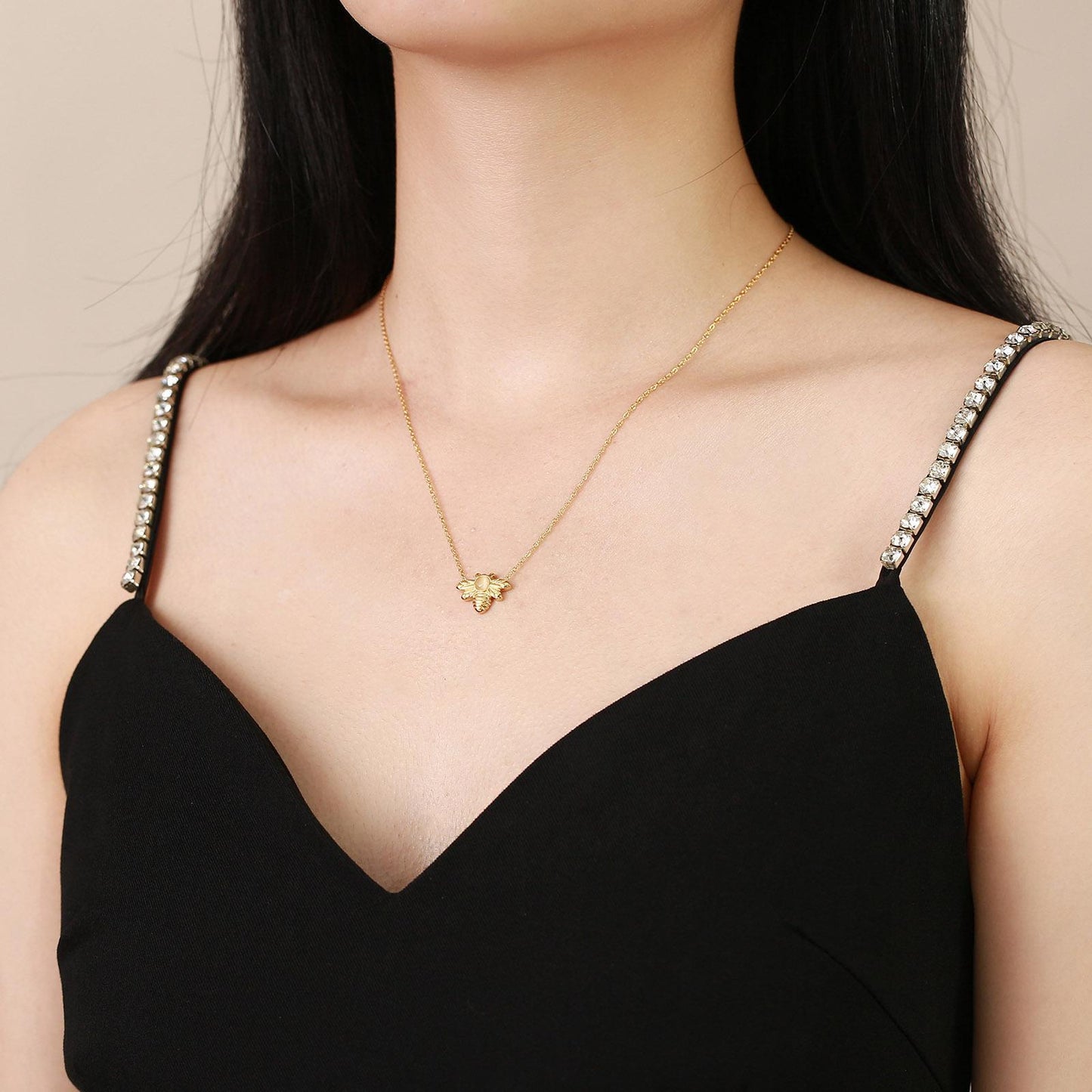 Non-fading women's bee necklace