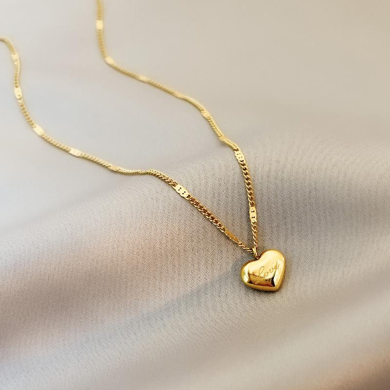 Light Luxury Love Heart Necklace