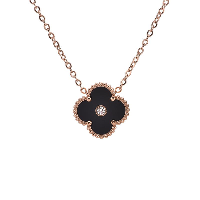 Non-fading Romantic four-leaf clover necklace