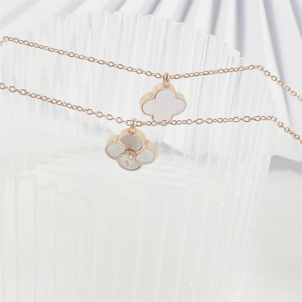 Non-fading rose gold collarbone chain double-sided four-leaf clover necklace women