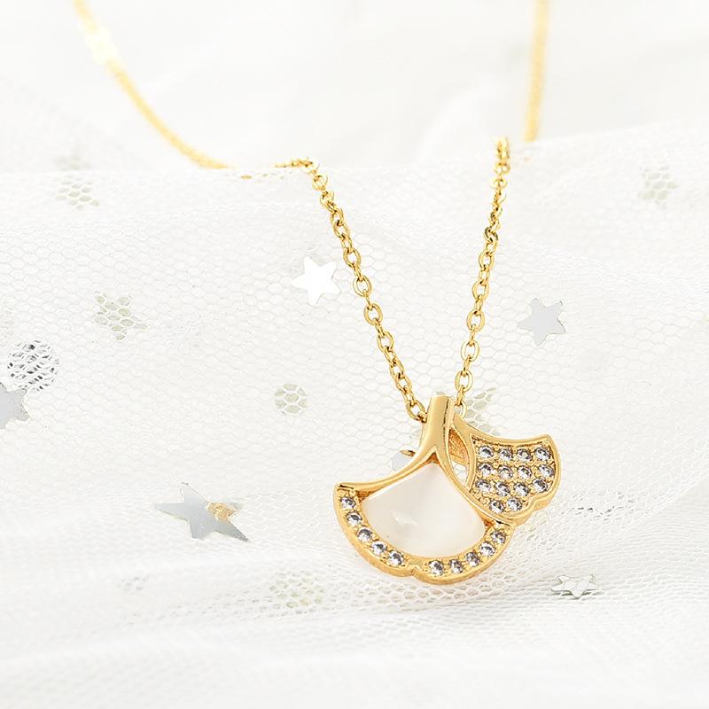 Non-fading Ginkgo Leaf Necklace