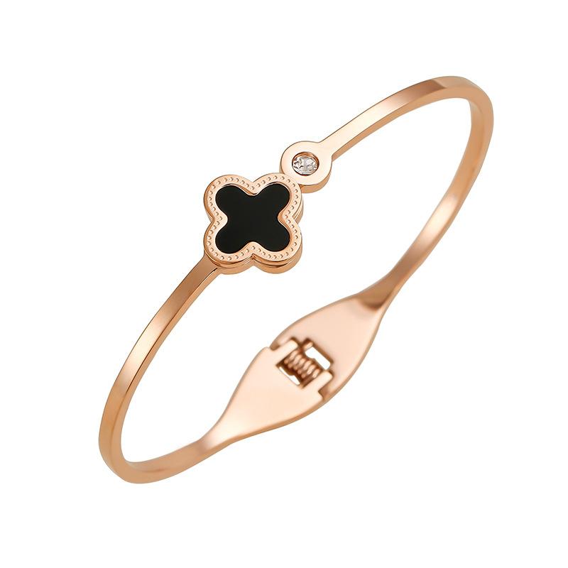 Source New Arrival Gold Plated Four Leaf Clover Bracelet Jewelry