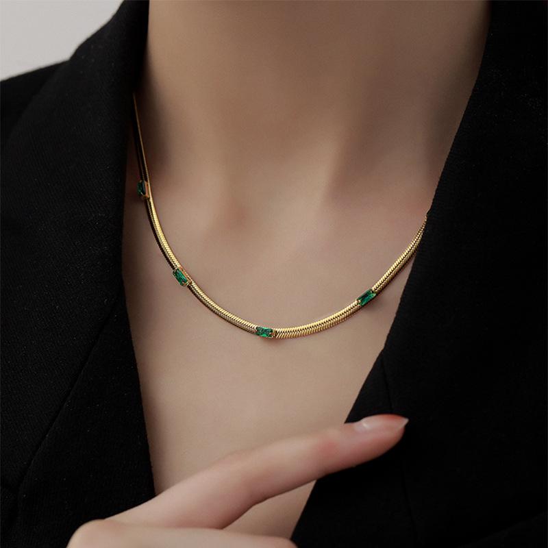 Non-fading niche light luxury necklace