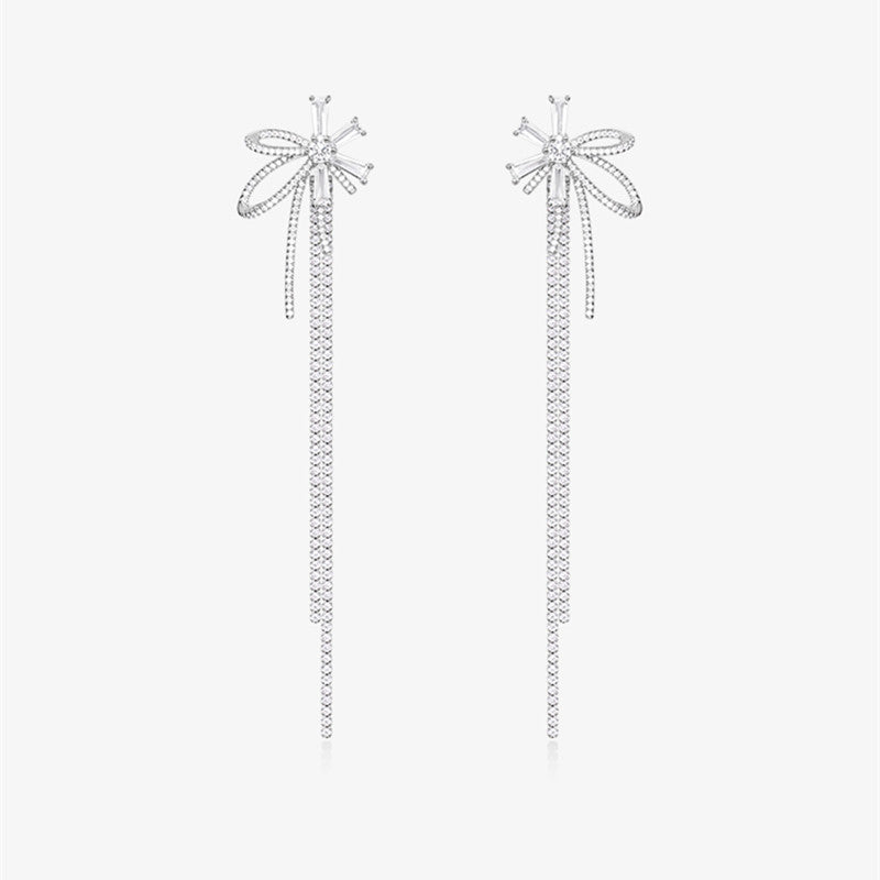 Snowflake Dangle Earrings in 925 Sterling Silver