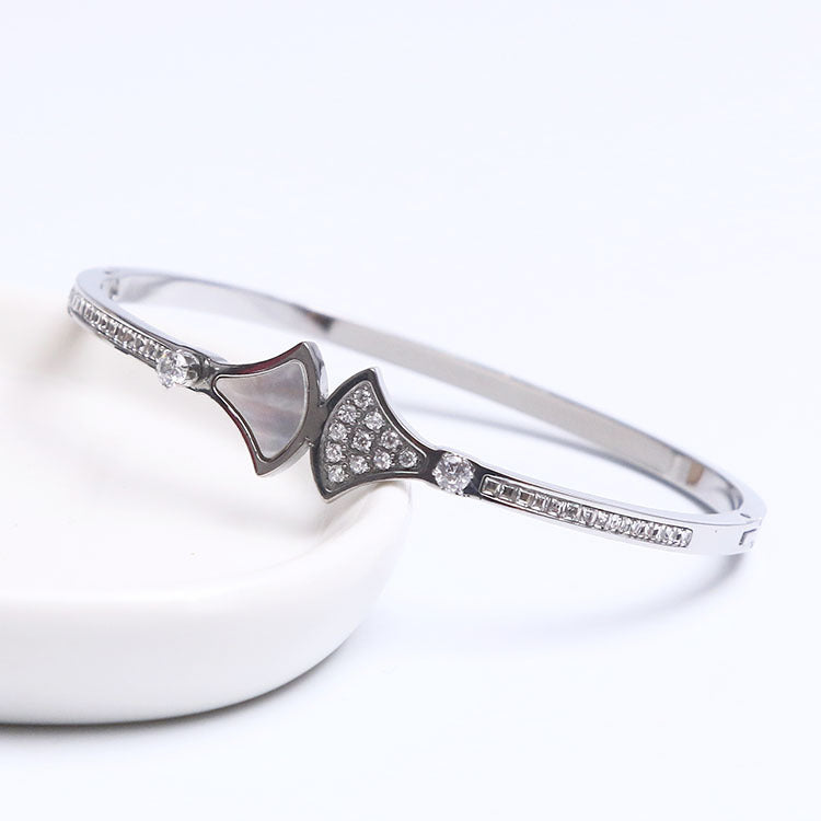 New Korean fan-shaped shell diamond inlaid fashion zircon titanium steel bracelet