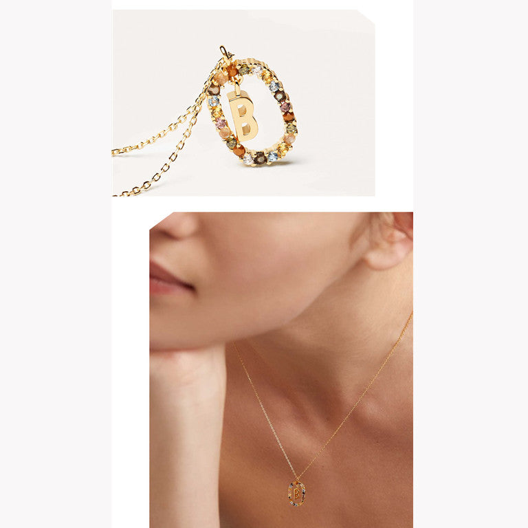 Nicho con incrustaciones de piedras preciosas 18K chapado en oro clavícula colorida letra colgante S925 collar de plata para mujer