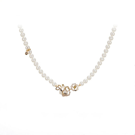 Retro Elegant Camellia Personality Pearl Necklace