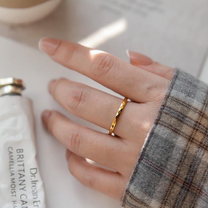 Delicate Super Sparkling Faceted Prismatic Ring for Women