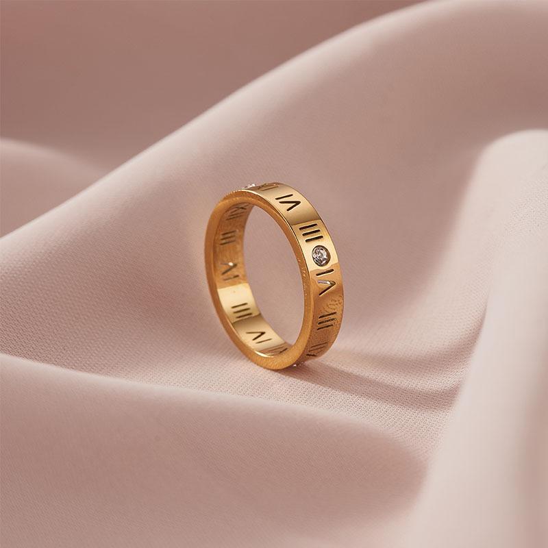 Non-fading European and American hot selling new Roman hollow couple rings