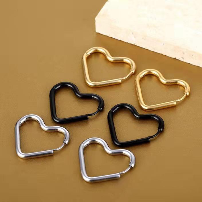European and American Heart Shape Titanium Steel Earrings